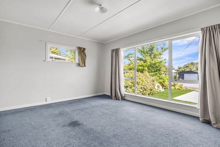 Photo of property in 15 Glenfield Road, Owhata, Rotorua, 3010