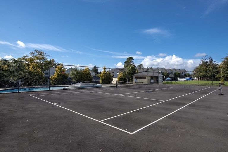 Photo of property in 12/11 The Avenue, Albany, Auckland, 0632