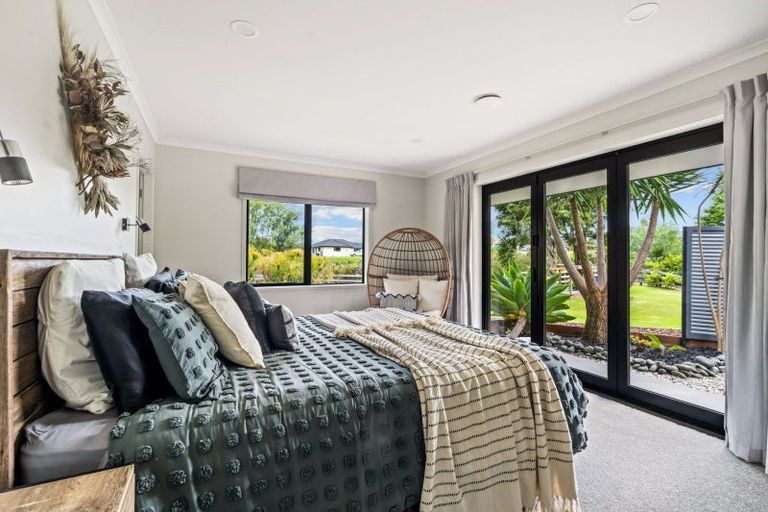 Photo of property in 33 Tesoro Way, Parahaki, Whangarei, 0112