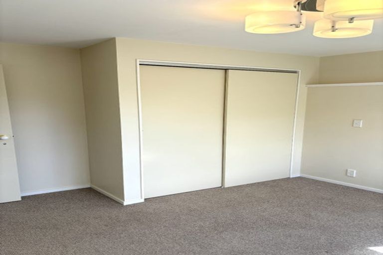 Photo of property in 102a Karepa Street, Brooklyn, Wellington, 6021