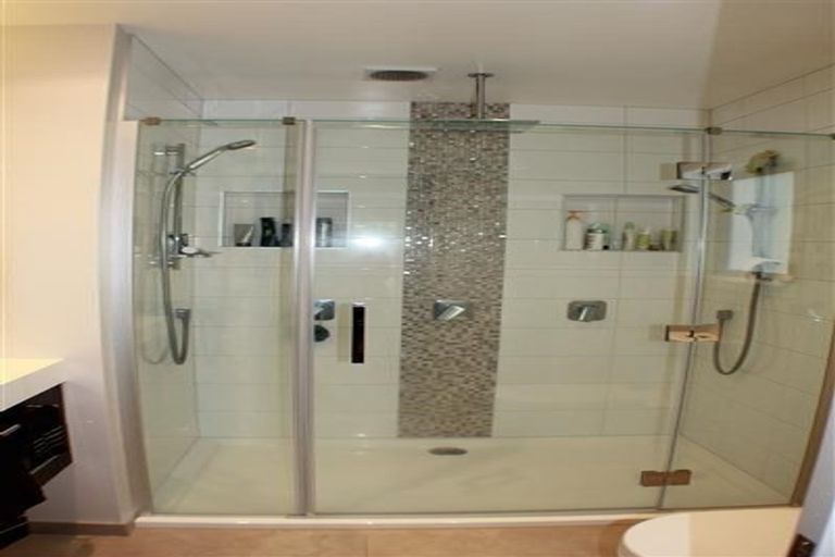 Photo of property in 3 Cresswell Place, Johnsonville, Wellington, 6037