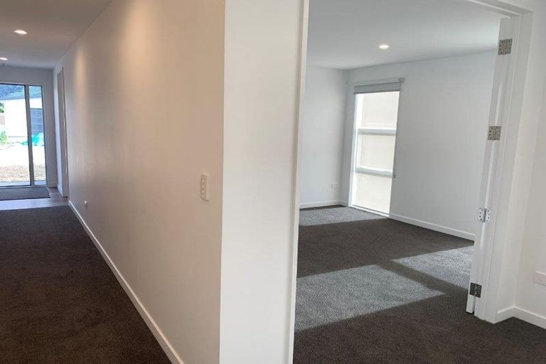 Photo of property in 5 Pennycook Place, Lake Hawea, Wanaka, 9382