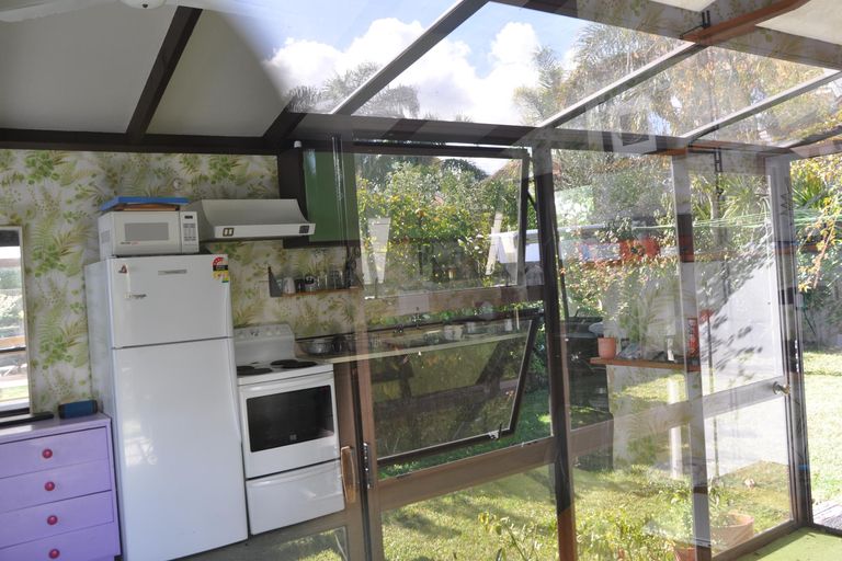 Photo of property in 6 Sunrise Boulevard, Snells Beach, 0920