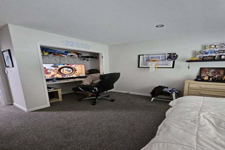 Photo of property in 18 Beachvale Drive, Kaiapoi, 7630