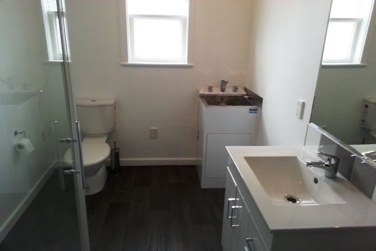 Photo of property in 105 Victoria Avenue, Palmerston North, 4410