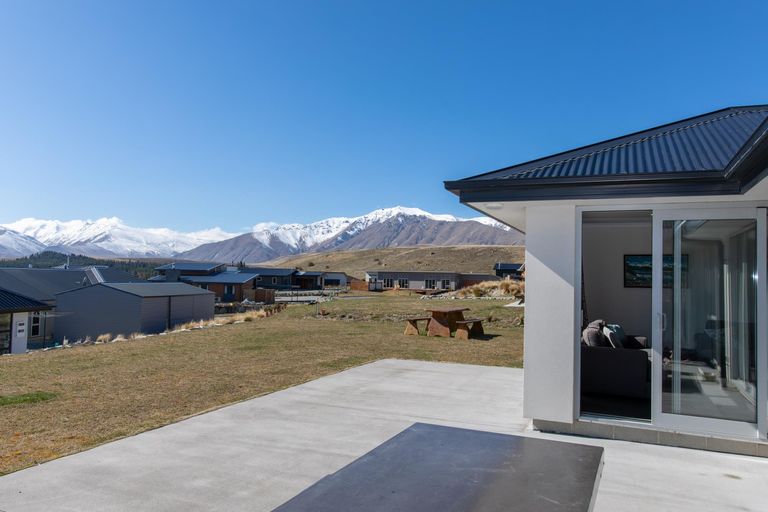 Photo of property in 19 Mistake Drive, Lake Tekapo, 7999
