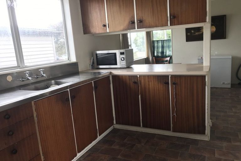 Photo of property in 1 Burton Crescent, Flaxmere, Hastings, 4120