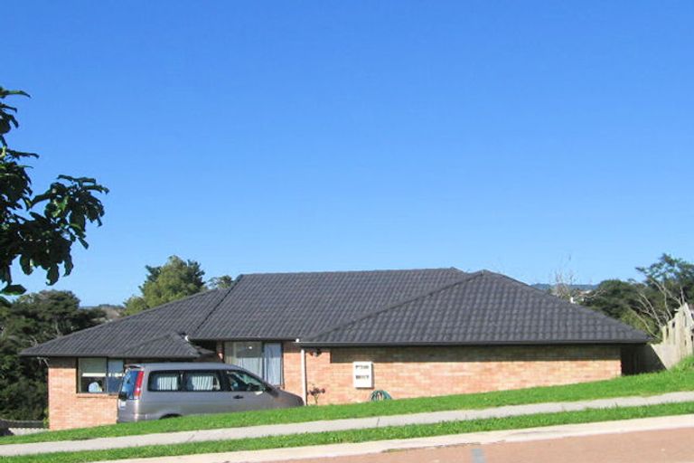 Photo of property in 56 San Valentino Drive, Henderson, Auckland, 0612