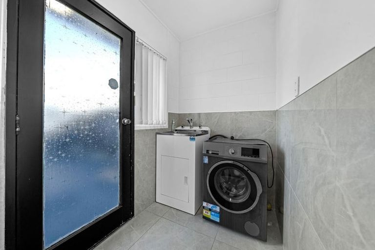 Photo of property in 2/26 Airfield Road, Takanini, 2112