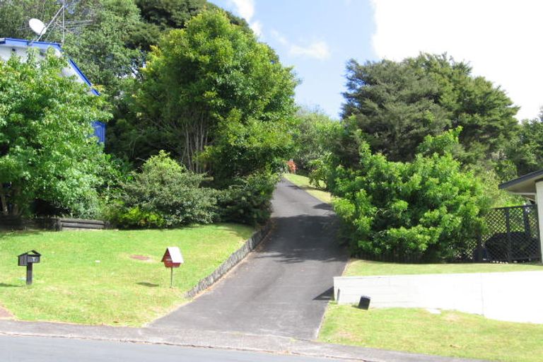 Photo of property in 5 Vari Place, Bayview, Auckland, 0629