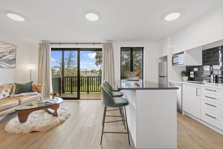 Photo of property in 11/90 Swaffield Road, Papatoetoe, Auckland, 2025