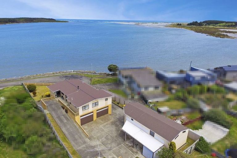 Photo of property in 3 Hartley Street, Foxton Beach, Foxton, 4815