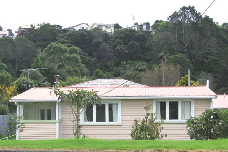 Photo of property in 30 Woodside Road, Massey, Auckland, 0614