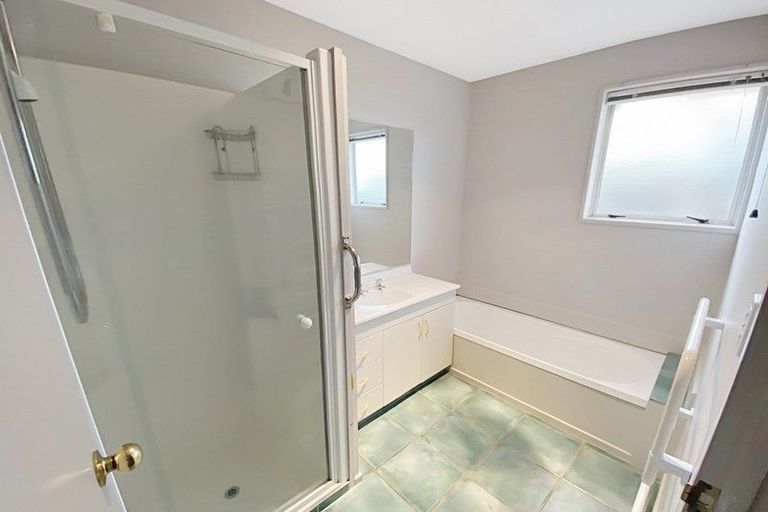 Photo of property in 135 Hawford Road, Opawa, Christchurch, 8023