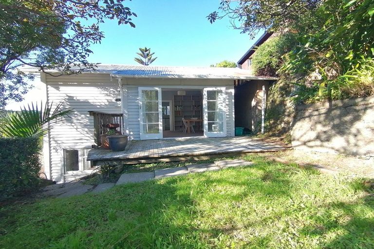 Photo of property in 14 Mount Pleasant Road, Aro Valley, Wellington, 6012