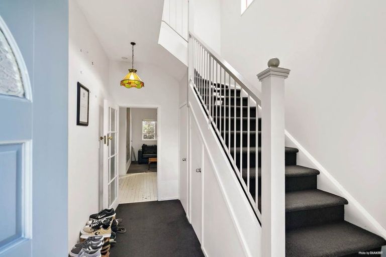 Photo of property in 163 Sturges Road, Henderson, Auckland, 0612