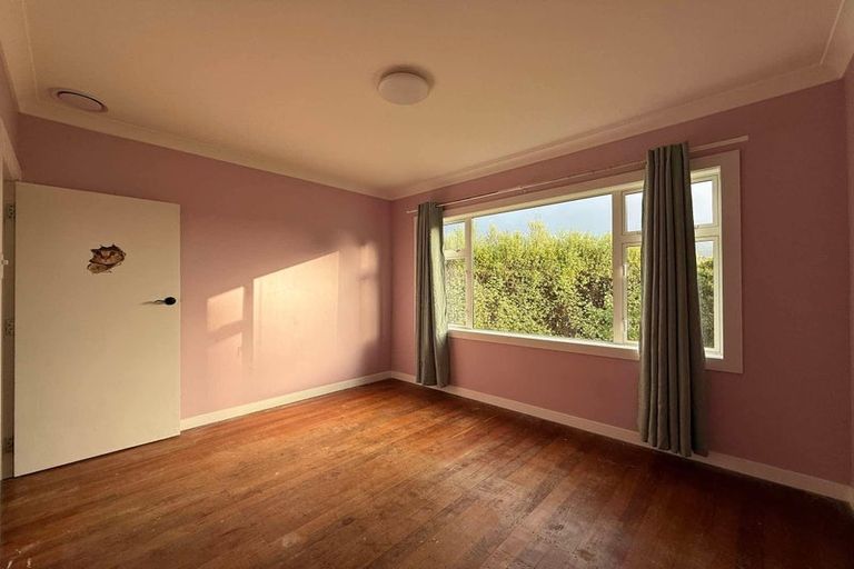 Photo of property in 6 Colonel Place, Featherston, 5710