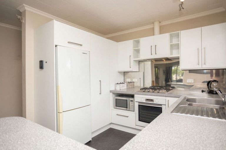 Photo of property in 22 Miller Street, Dannevirke, 4930