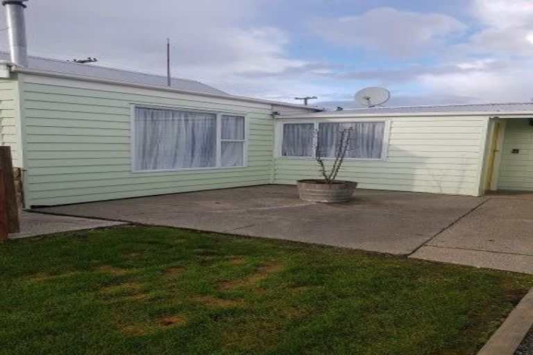 Photo of property in 44 Hamilton Street, East Gore, Gore, 9710