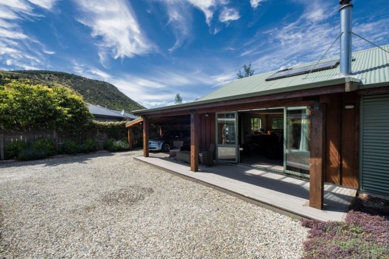 Photo of property in 37a Rob Roy Lane, Wanaka, 9305