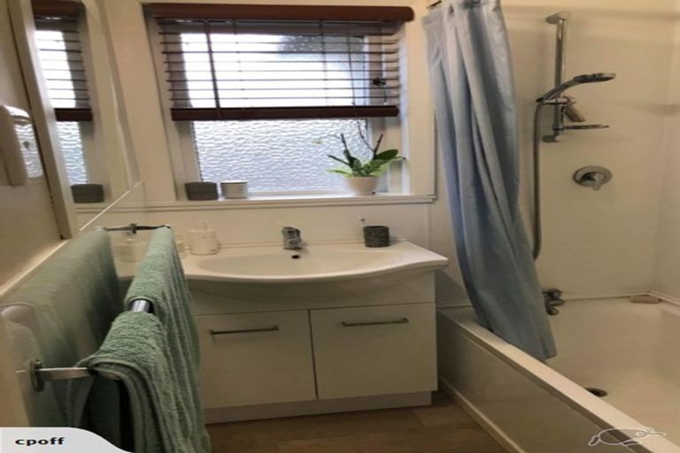 Photo of property in 8 Chard Street, Westown, New Plymouth, 4310