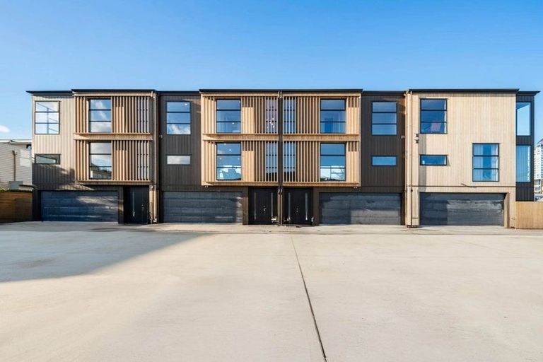 Photo of property in 25c Lomond Street, Takapuna, Auckland, 0622