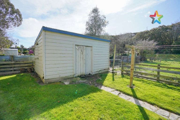 Photo of property in 6 Half Mile Road, Tuatapere, 9620
