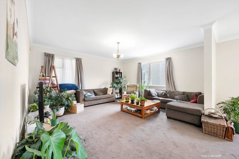 Photo of property in 2 Levy Street, Mount Victoria, Wellington, 6011