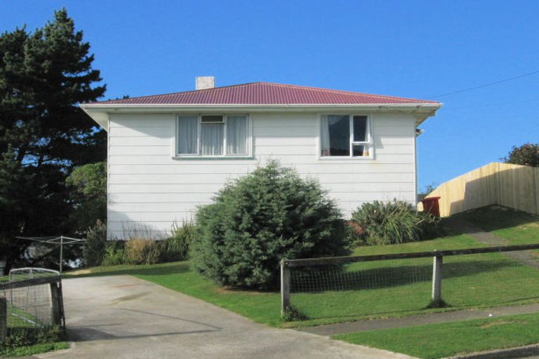 Photo of property in 13 Aparangi Crescent, Elsdon, Porirua, 5022