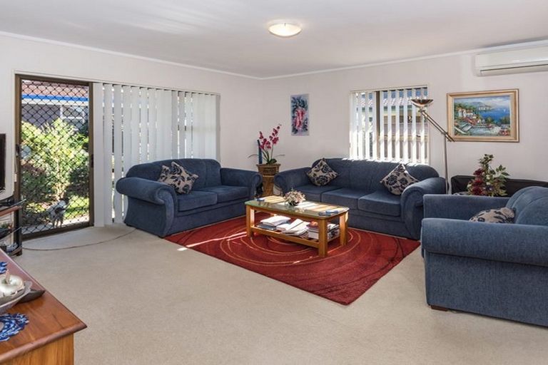 Photo of property in 4a Sunshine Place, Papakura, 2110