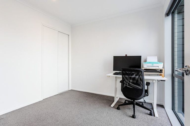 Photo of property in 9 Tarakoi Road, Hobsonville, Auckland, 0616