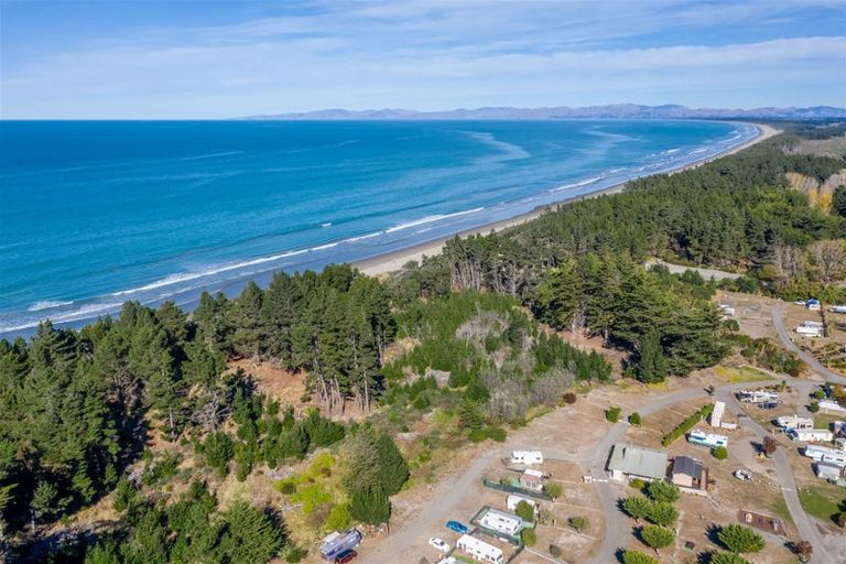 Photo of property in 88 Queens Avenue, Waikuku Beach, 7402