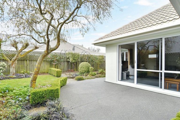 Photo of property in 23a Althorp Place, Avonhead, Christchurch, 8042