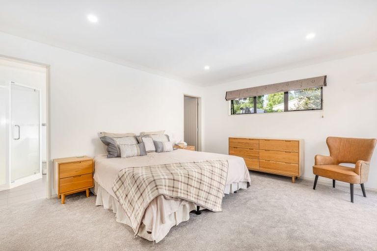 Photo of property in 2 Georgia Grove, Paraparaumu, 5032