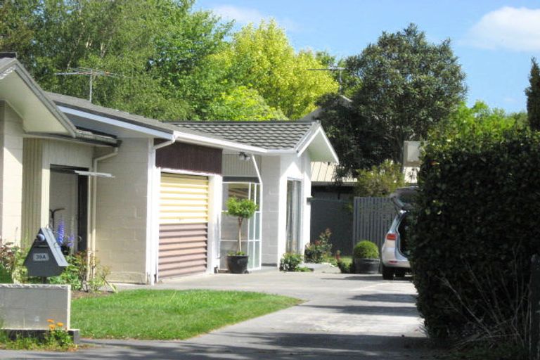 Photo of property in 39a Ambleside Drive, Burnside, Christchurch, 8053