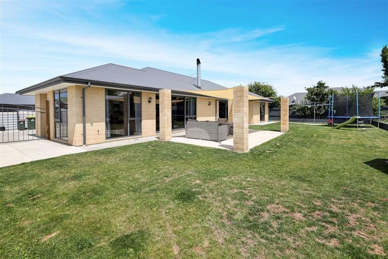 Photo of property in 5a Buckleys Terrace, Tinwald, Ashburton, 7700