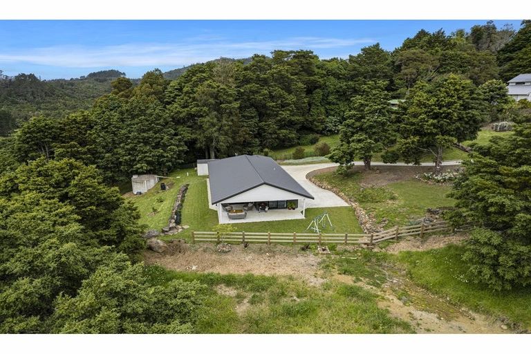 Photo of property in 4 Watercourse Way, Tikipunga, Whangarei, 0112