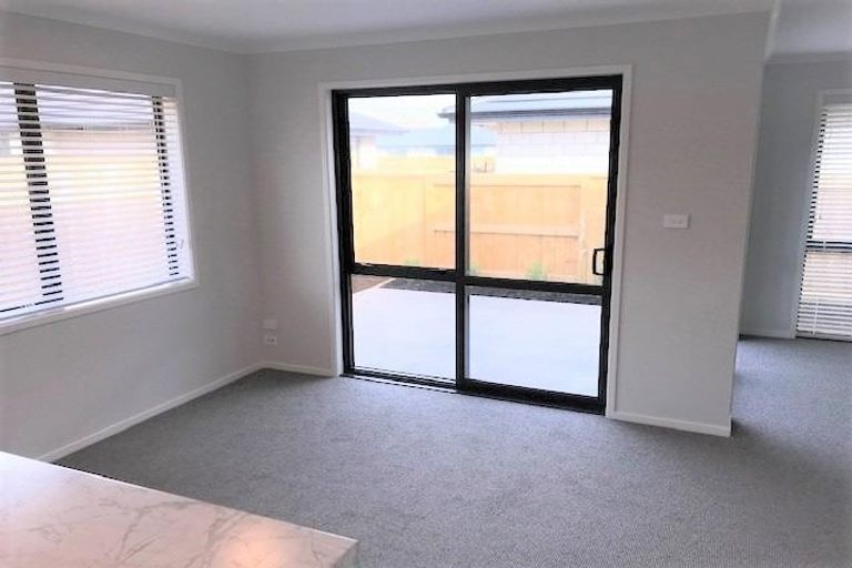 Photo of property in 8b Te Wharo Drive, Papamoa, 3118