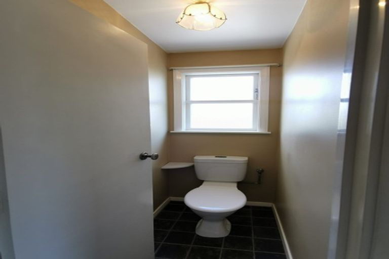 Photo of property in 17 Bateman Avenue, Bryndwr, Christchurch, 8053