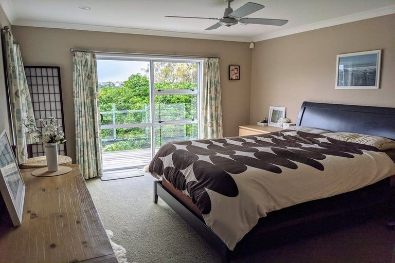 Photo of property in 90 Exmouth Road, Northcote, Auckland, 0627