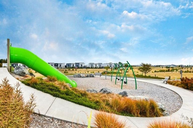 Photo of property in 26 George West Square West, Wigram, Christchurch, 8025