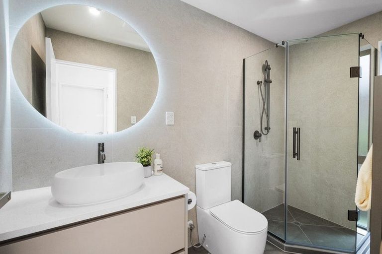 Photo of property in 12b Rewi Street, Torbay, Auckland, 0630