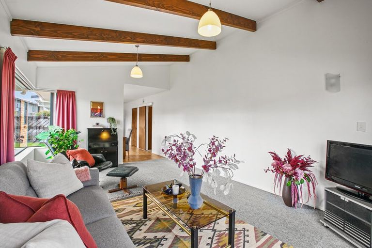 Photo of property in 2/38 Waimea Street, Westown, New Plymouth, 4310