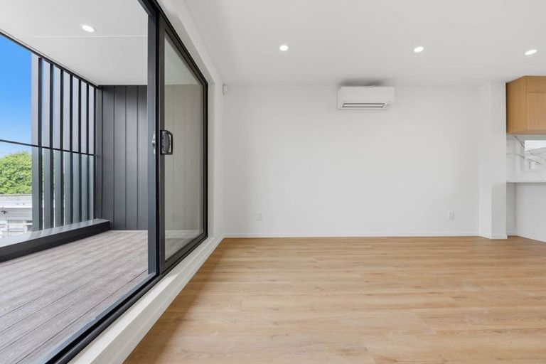 Photo of property in 1/201 Sunnynook Road, Wairau Valley, Auckland, 0627