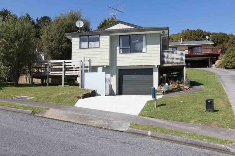 Photo of property in 18b Rose Street, Ranui, Porirua, 5024