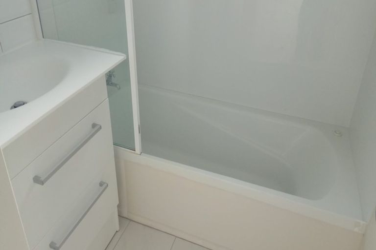 Photo of property in 1/286 Mitchell Street, Brooklyn, Wellington, 6021