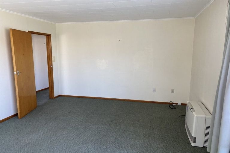 Photo of property in 1/1013 Duke Street, Mahora, Hastings, 4120