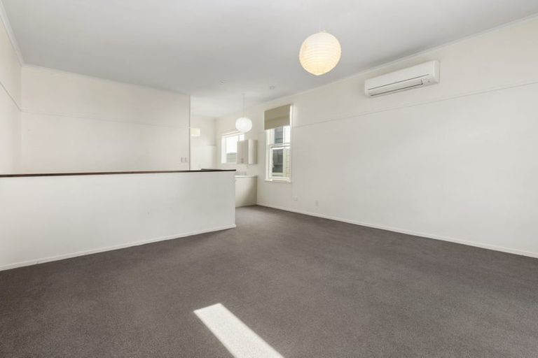 Photo of property in 80 Tinakori Road, Thorndon, Wellington, 6011