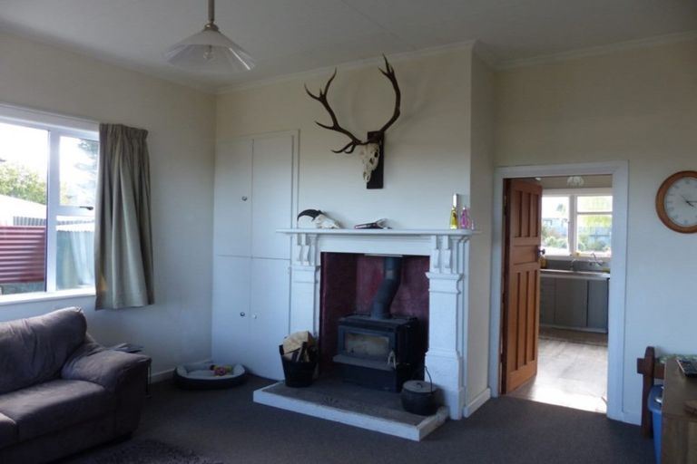 Photo of property in 6 Edward Street, Waimate, 7924