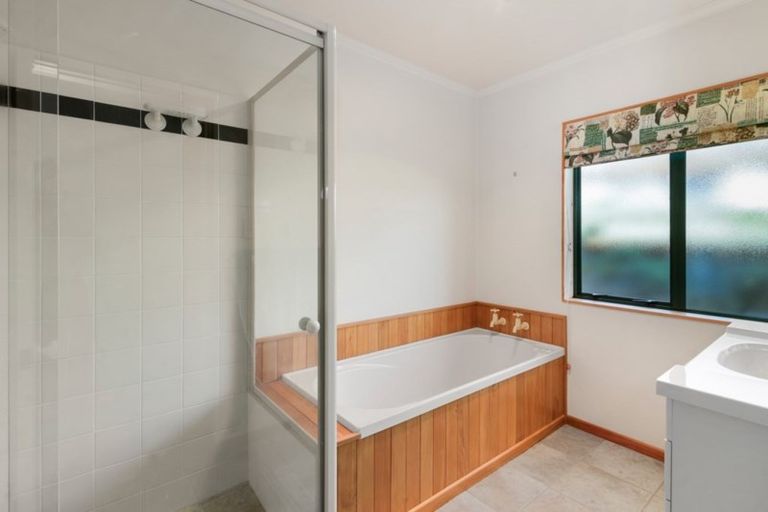 Photo of property in 14 Stanley Drive, Lynmore, Rotorua, 3010
